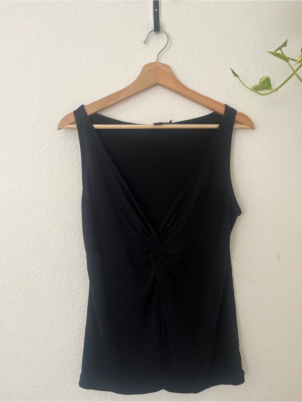 Vintage DKNY Black Twist-Front Women's Tank Top